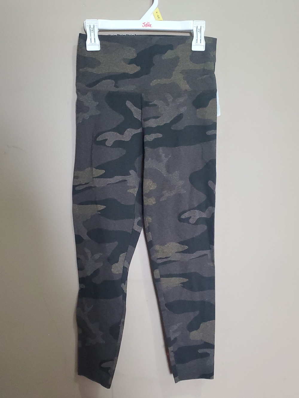 Tna Chill Camo Leggings - Olive Green Camouflage Size Small